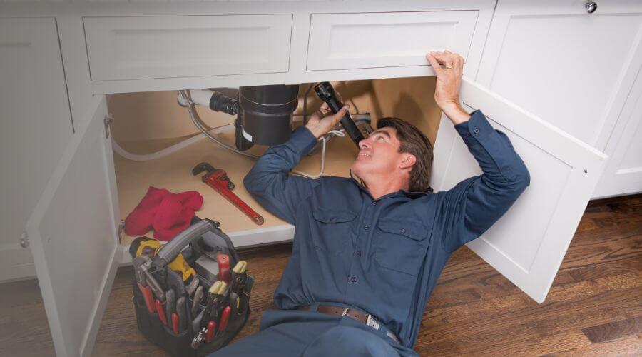 Expert burst pipe repair services in Anahuac, TX